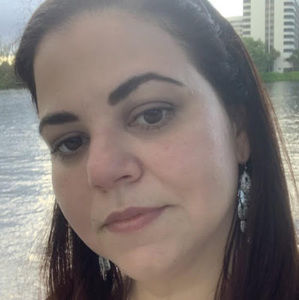 Meet your Posher, Noemi